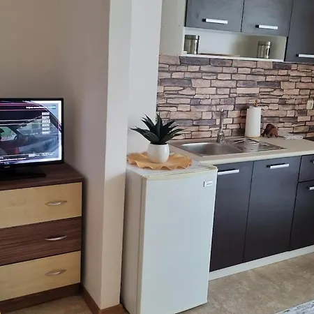 студио в затворен комплекс Apartamento Sunny Beach